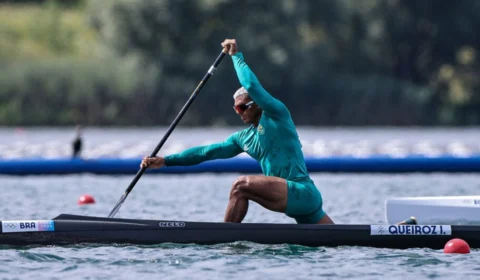 Olimpíadas 2024: Isaquias Queiroz é prata no C1 da canoagem