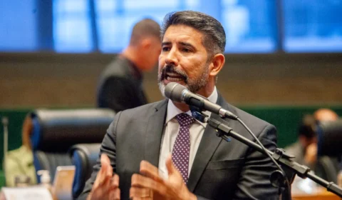 Deputado bolsonarista quer câmeras de vídeo em escolas públicas e privadas do DF