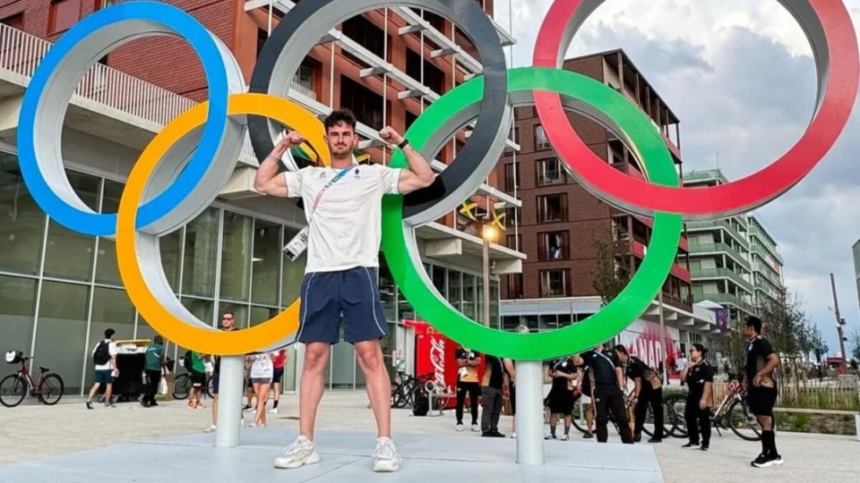 Salto com vara: atleta francês recebe proposta milionária de site adulto