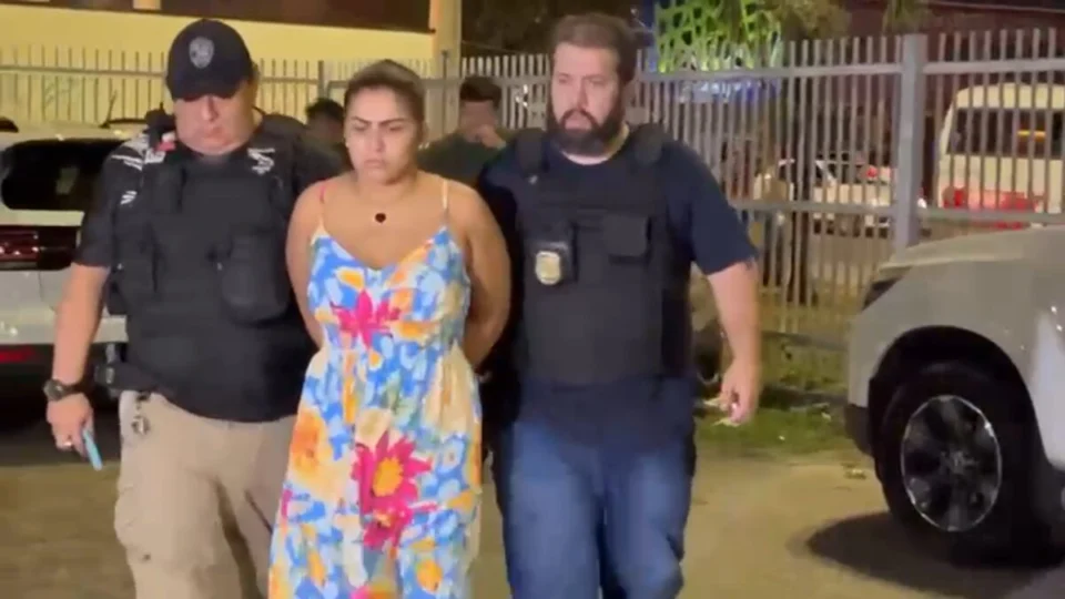 EXCLUSIVO: patroa da babá é levada presa em Manaus; veja