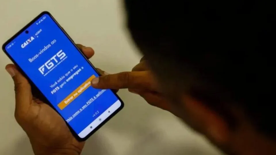 FGTS distribuirá R$ 15,2 bi a trabalhadores; veja como calcular