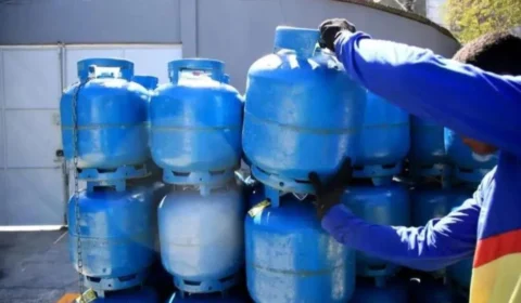 Famílias recebem Auxílio Gás nesta segunda (19); confira