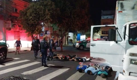 Grupo é preso após invadir loja e roubar mercadorias em Manaus