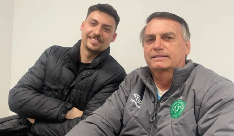Justiça do DF determina apreensão de R$ 360 mil de Jair Renan Bolsonaro