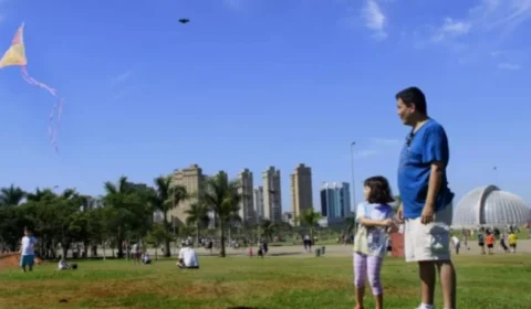 Campanha nacional vai incluir paternidade nas certidões