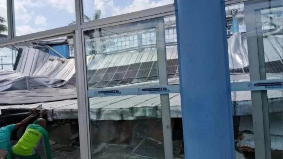 Teto de Santuário desaba no Recife e deixa mortos