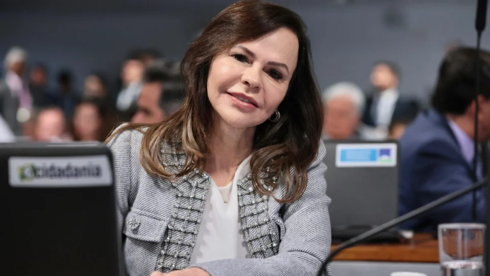 Regime escolar especial para estudantes do ensino médio vira Lei