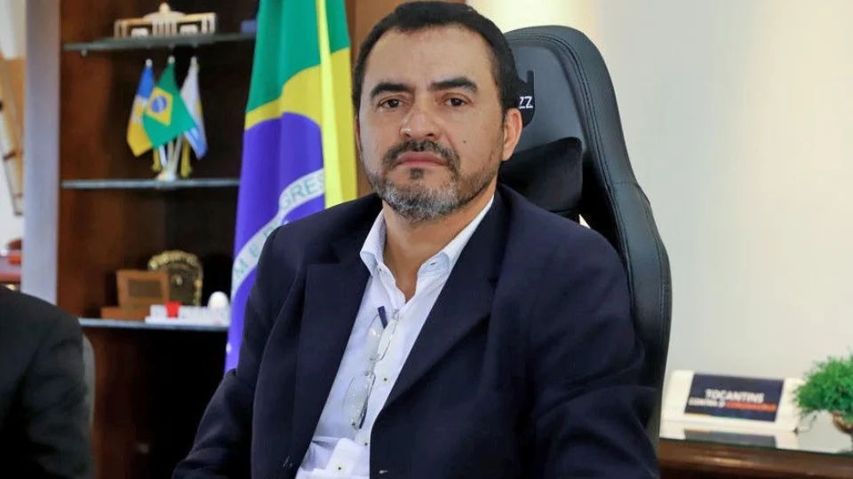 PF investiga governador de Tocantins por distribuição de cestas básicas