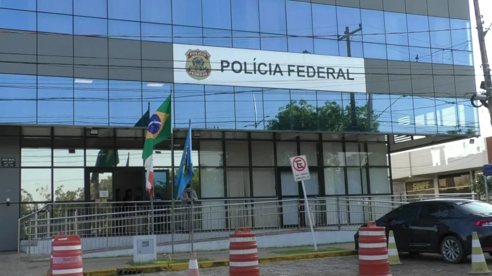 Afastamento de desembargador e juiz após investigação no TO