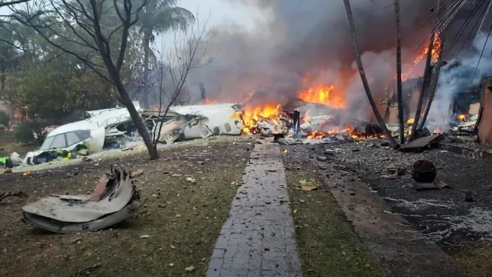 Avião em Vinhedo: bombeiro descreve cena e trabalho com vítimas