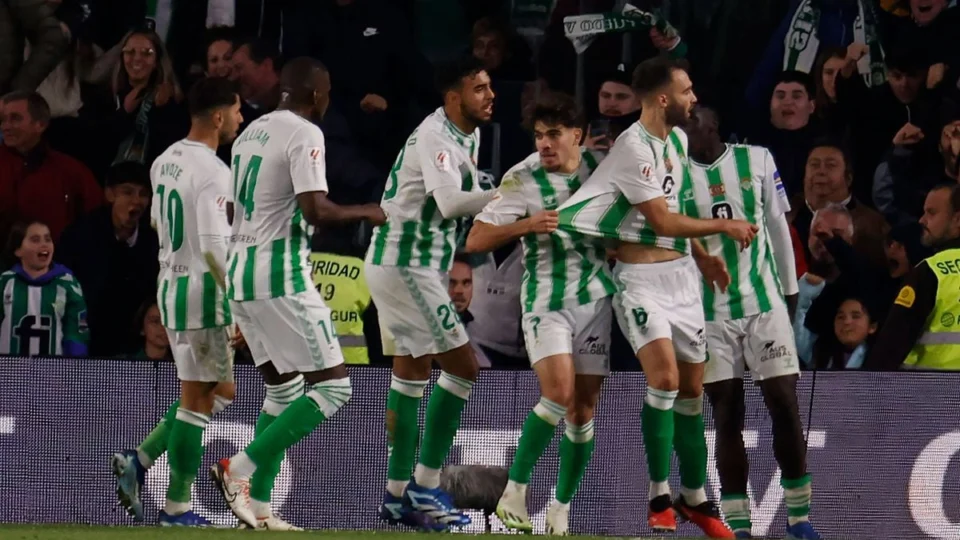 Onde assistir ao vivo Betis x Girona pela La Liga nesta quinta (15)