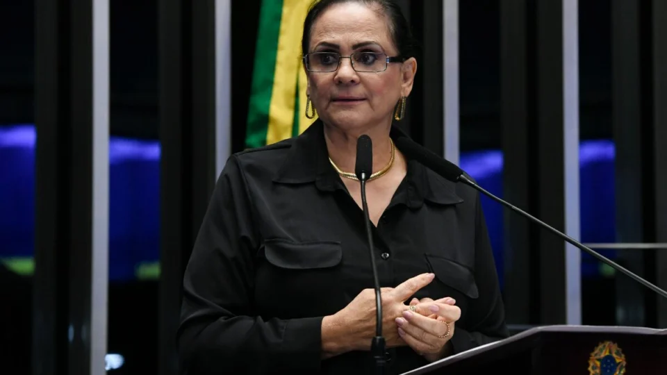 Damares defende impeachment de Alexandre de Moraes