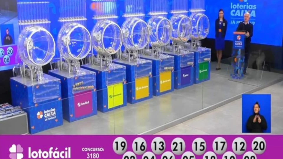 Lotofácil de hoje, quinta-feira (15/08), concurso 3182; prêmio chega a R$ 1,7 milhão