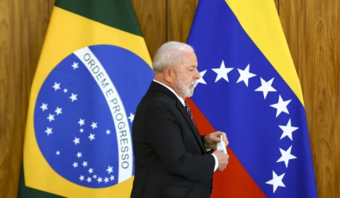 Brasil, Colômbia e México divulgam nota conjunta e cobram atas na Venezuela