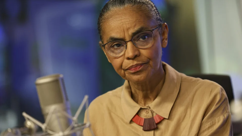 Senado convoca Marina Silva para falar sobre incêndios