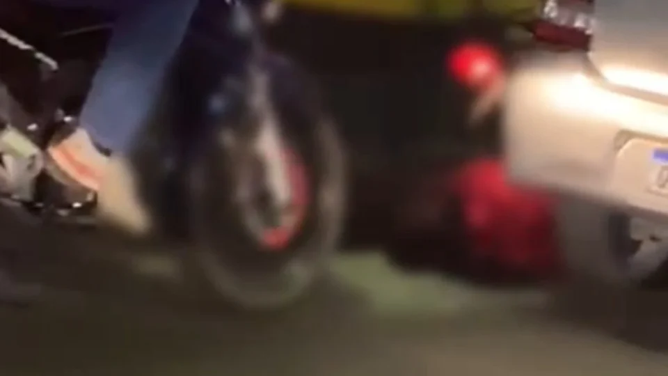 Motorista morre após ser brutalmente linchado em Manaus; vídeo