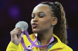 Olimpíadas 2024: Rebeca Andrade é prata! Famosos parabenizam atleta
