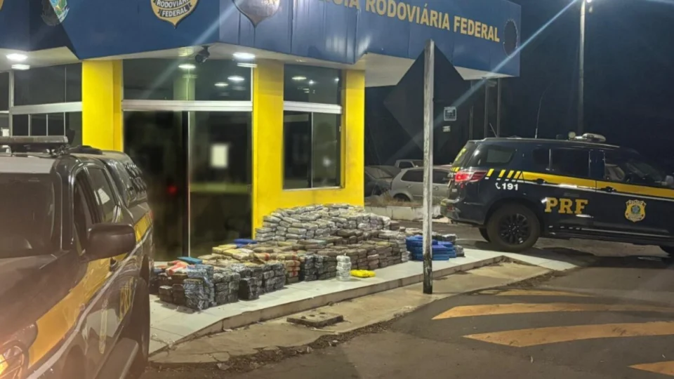 PRF faz a maior apreensão de drogas do ano no Tocantins