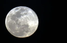 Superlua de outubro hoje (17/10): O que saber e como observá-la