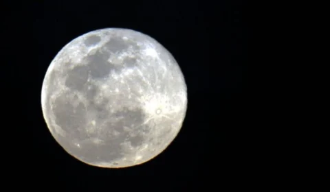 Superlua azul: saiba como e que horas assistir ao fenômeno