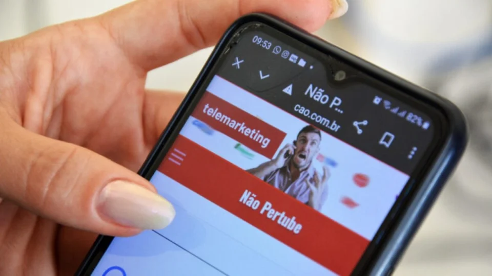 Como bloquear ligações de telemarketing e spam no celular