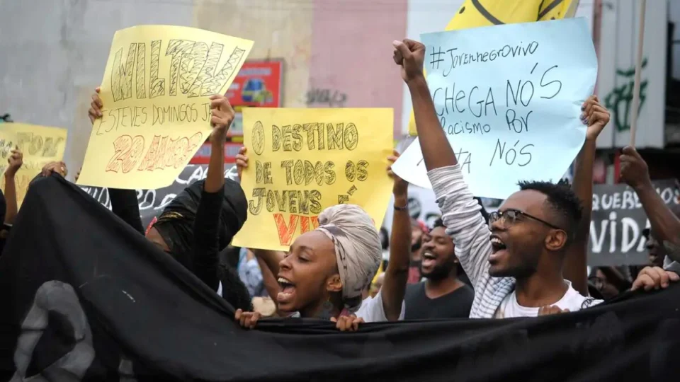 Violência matou mais de 15 mil jovens no Brasil, em 3 anos