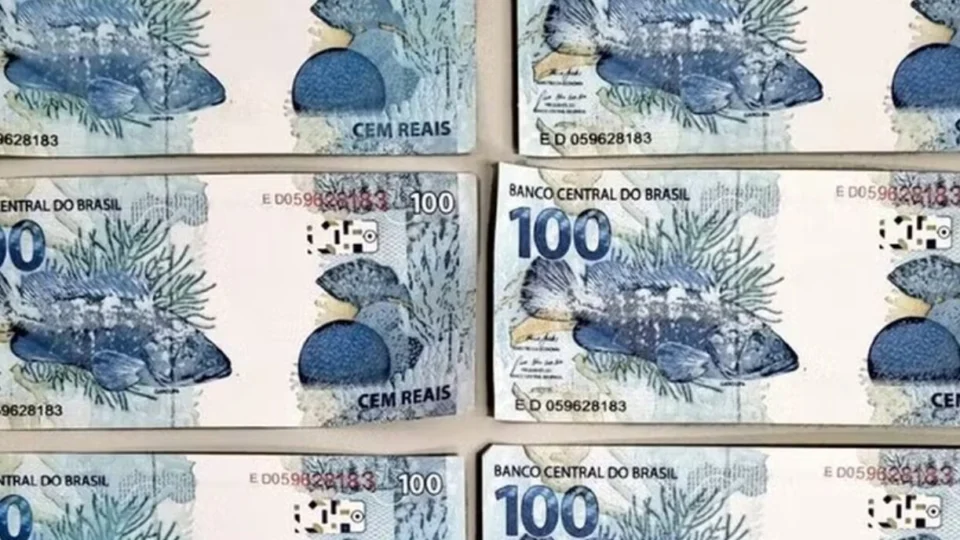 Mulher é presa com notas falsas recebidas pelos Correios, em Boa Vista