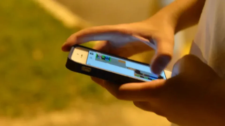 Empresas não protegem crianças na internet, dizem 9 em cada 10 pessoas