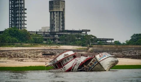 Seca afeta nível do Rio Amazonas na Colômbia em até 90%; veja