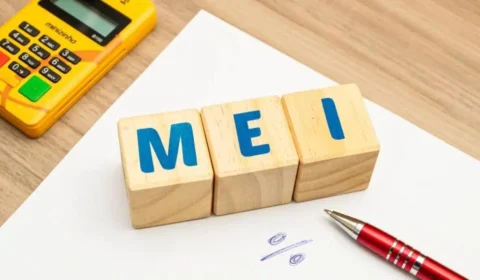 Quem paga o MEI se aposenta com quantos anos? entenda