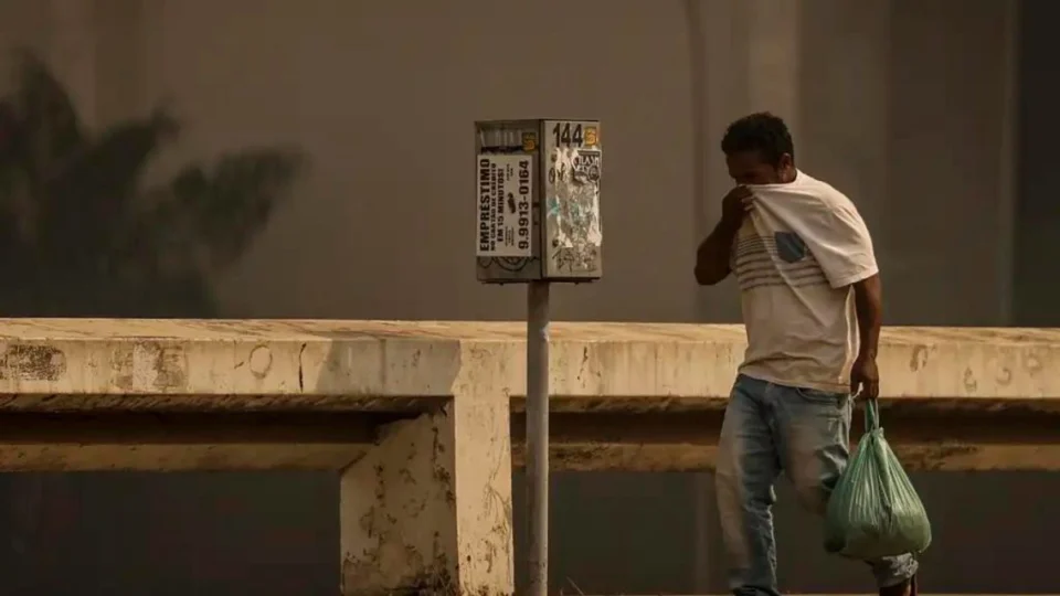 Olho seco: como proteger os olhos da fumaça das queimadas