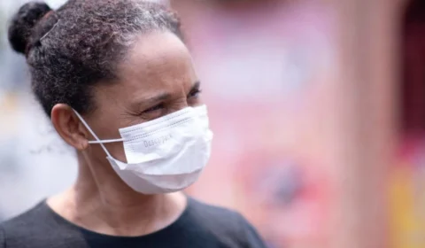 Quando procurar atendimento médico por efeitos da fumaça?