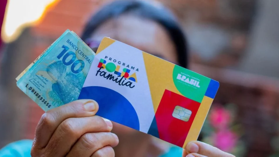 Governo vai proibir uso do cartão Bolsa Família em plataformas de jogos