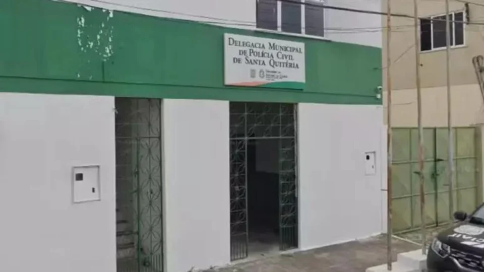 Menina de 11 anos é estuprada pelo companheiro da avó, engravida e tem o filho no CE