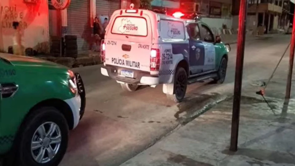 Menino de 11 anos morre ao ser baleado durante ataque criminoso em Manaus