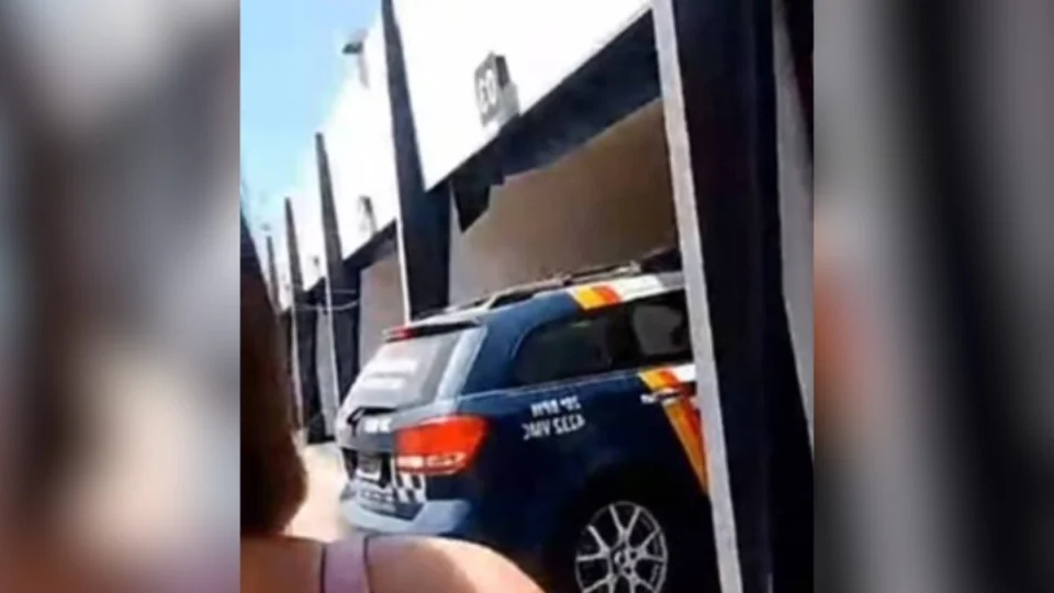 Viatura da PM é filmada dentro de motel no DF; Corregedoria investiga o caso