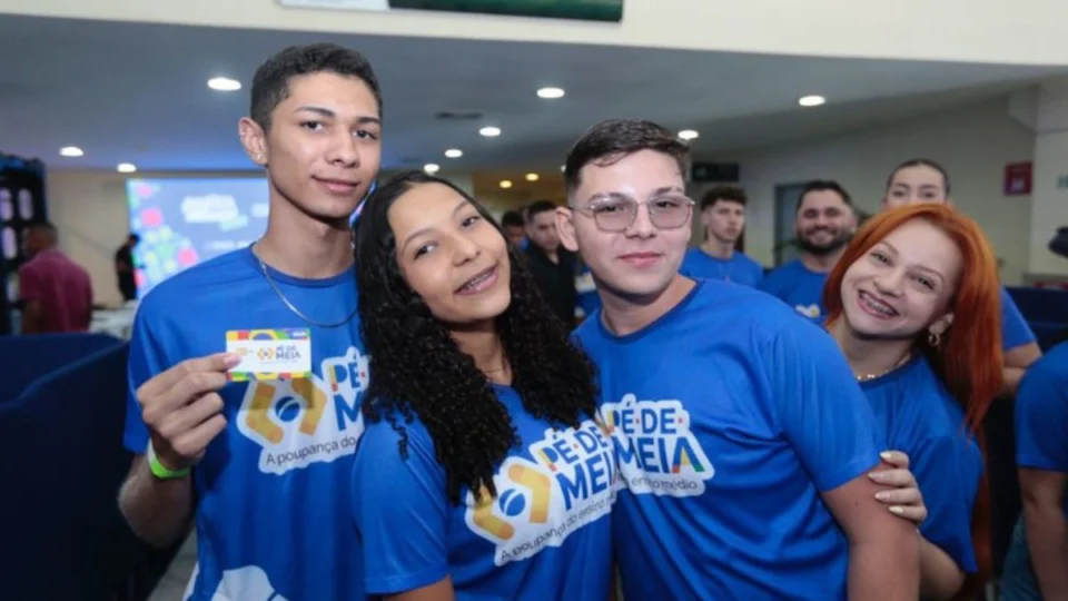Pé-de Meia: frequência escolar influencia pagamento de alunos ; entenda