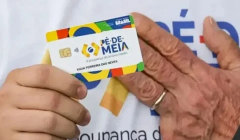 Deputados de oposição pedem impeachment de Lula após bloqueio do Pé-de-Meia