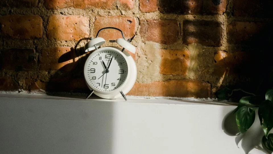 Como o horário de verão pode impactar o sono