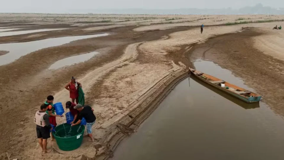 Crise em RO: Ministério Público exige água para socorro de ribeirinhos
