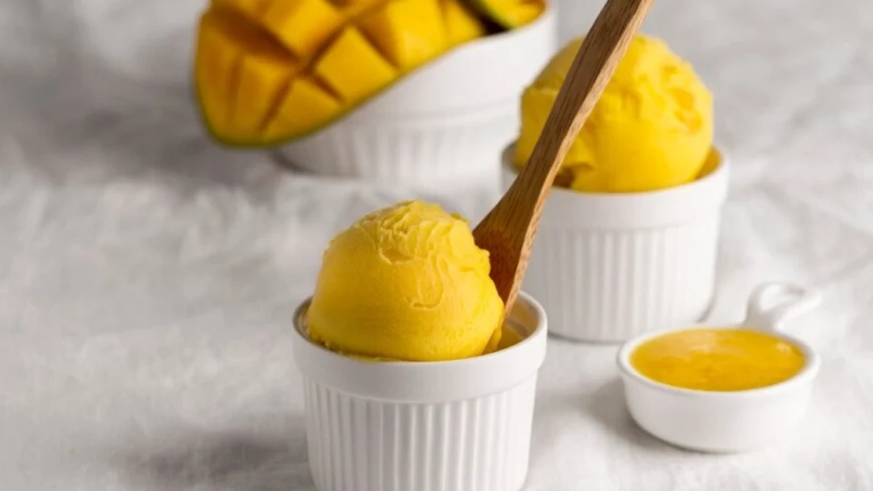 Receitas de sorvete fit para os dias quentes