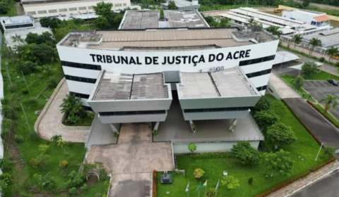 Homem é sentenciado a 20 anos de prisão por feminicídio em Feijó