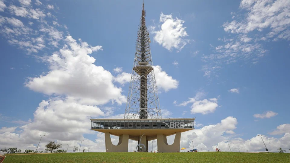 Homem é encontrado morto perto da Torre de TV de Brasília