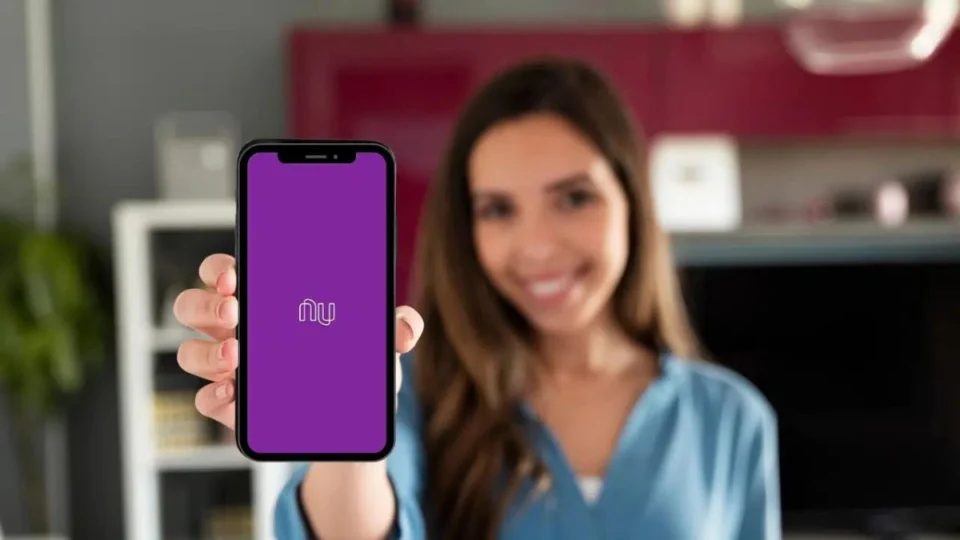 Nubank está fora do ar? usuários relatam problemas de instabilidade