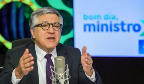 Alexandre Padilha em Manaus: ministro recebe propostas de pesquisa e inovação na Amazônia