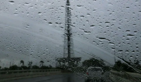 Após mais de cinco meses de seca, volta a chover no DF