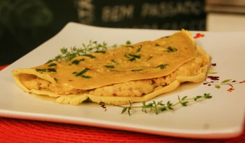 Crepioca com frango: como fazer receita saudável e fácil para o dia a dia