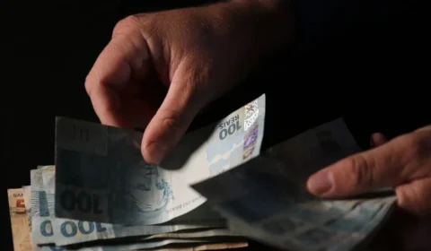 Veja os principais motivos de endividamento entre os brasileiros