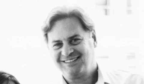 Padarias do DF da rede Pão Dourado fecham em memória a dono, morto por tiro acidental