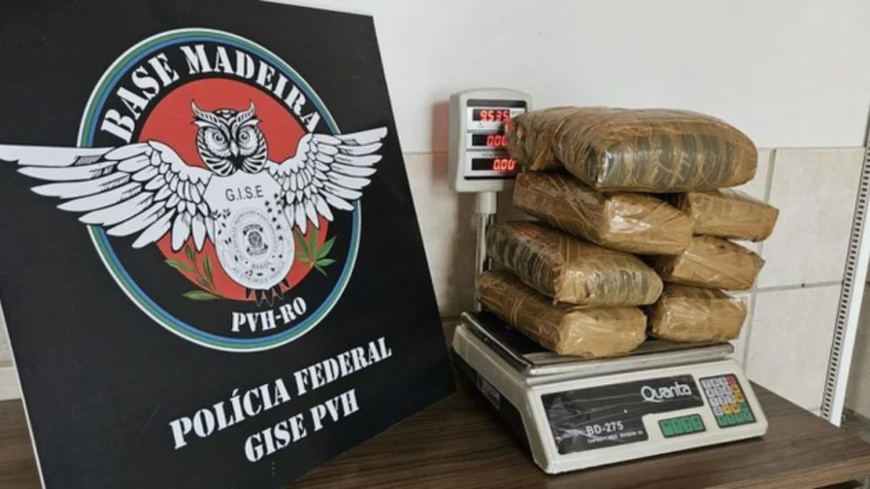 Homem é preso com nove quilos de skunk no aeroporto de Rondônia